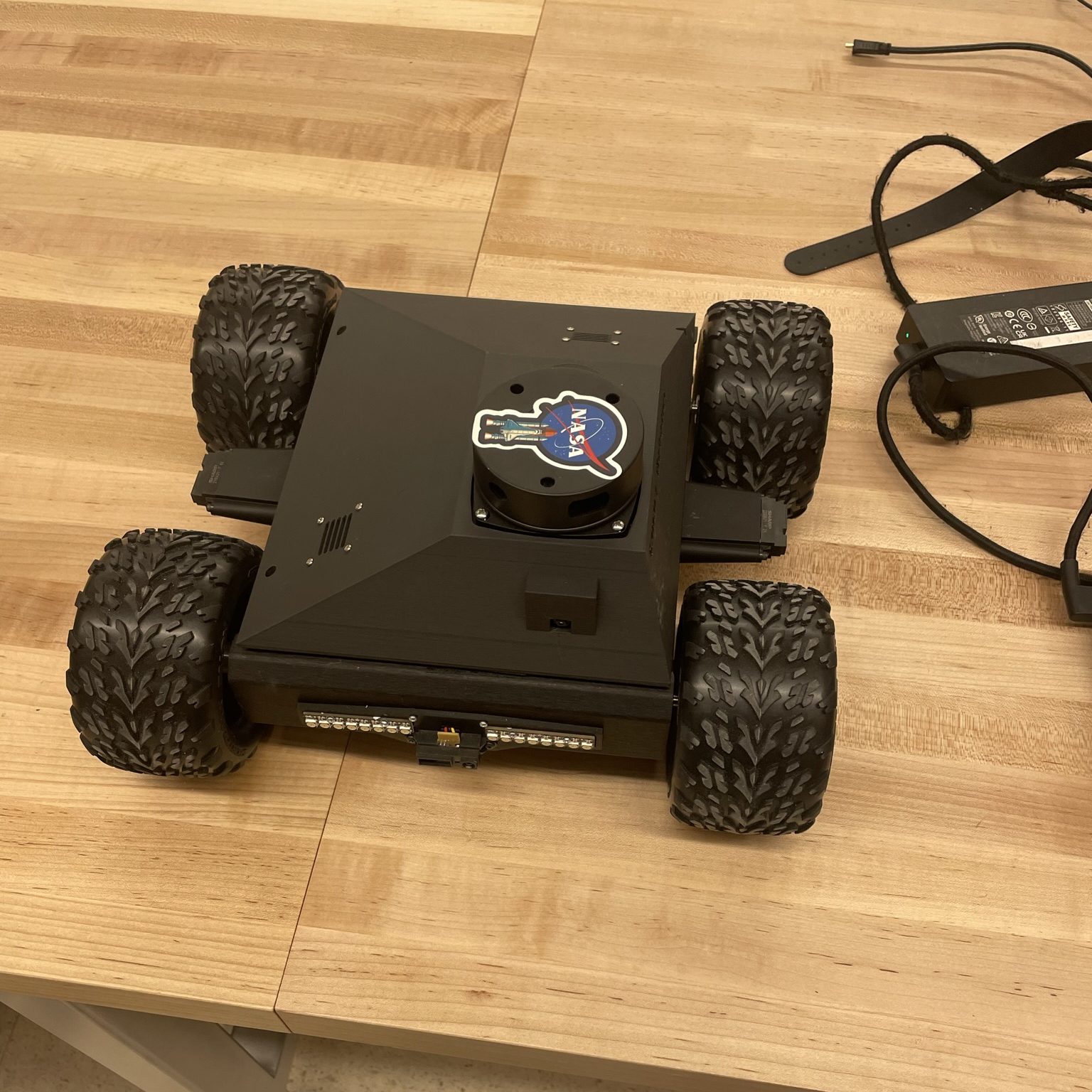 Autonomous Carbon Dioxide Mapping Robot image 1